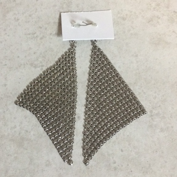 Silver triangle mesh shiny drop earrings - Picture 7 of 7